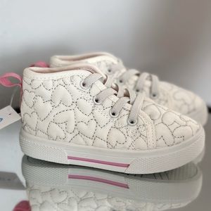 Carters Toddler Heart Print Recycled High-Top Sneakers - size 6